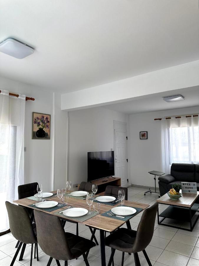 The Serenity Bungalow Anarita Bagian luar foto